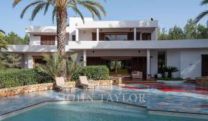 Seasonal rental Villa Roca Llisa