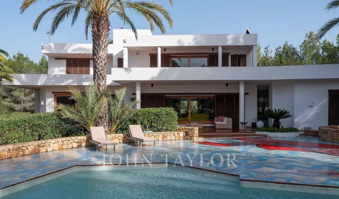 Seasonal rental Villa Roca Llisa