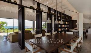 Seasonal rental Villa Toiny