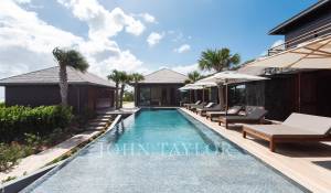 Seasonal rental Villa Toiny