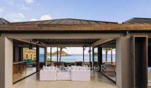 Seasonal rental Villa Toiny