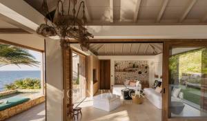 Seasonal rental Villa Toiny