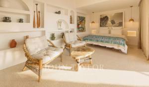 Seasonal rental Villa Toiny