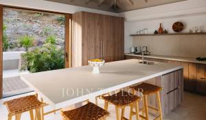 Seasonal rental Villa Toiny
