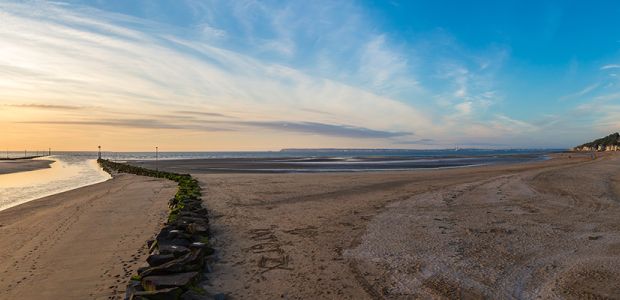 luxury real estate agency DEAUVILLE